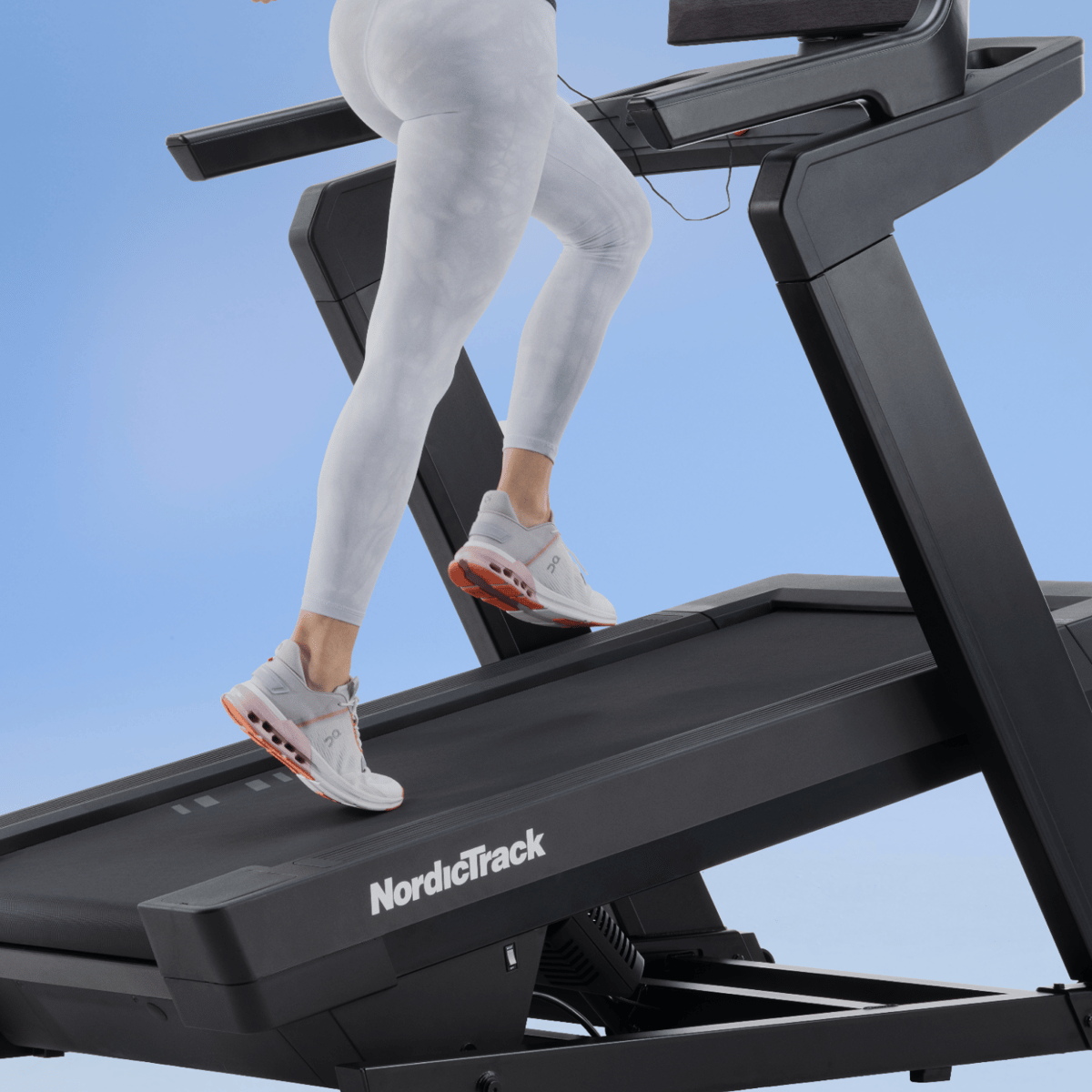X24 cushioned running deck